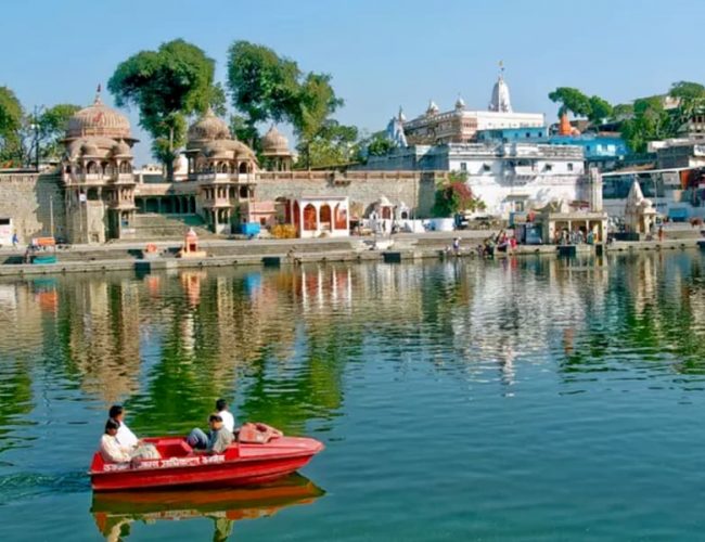 1545632463_1531812506_take_a_boat_ride_to_ram_ghat.jpg.png